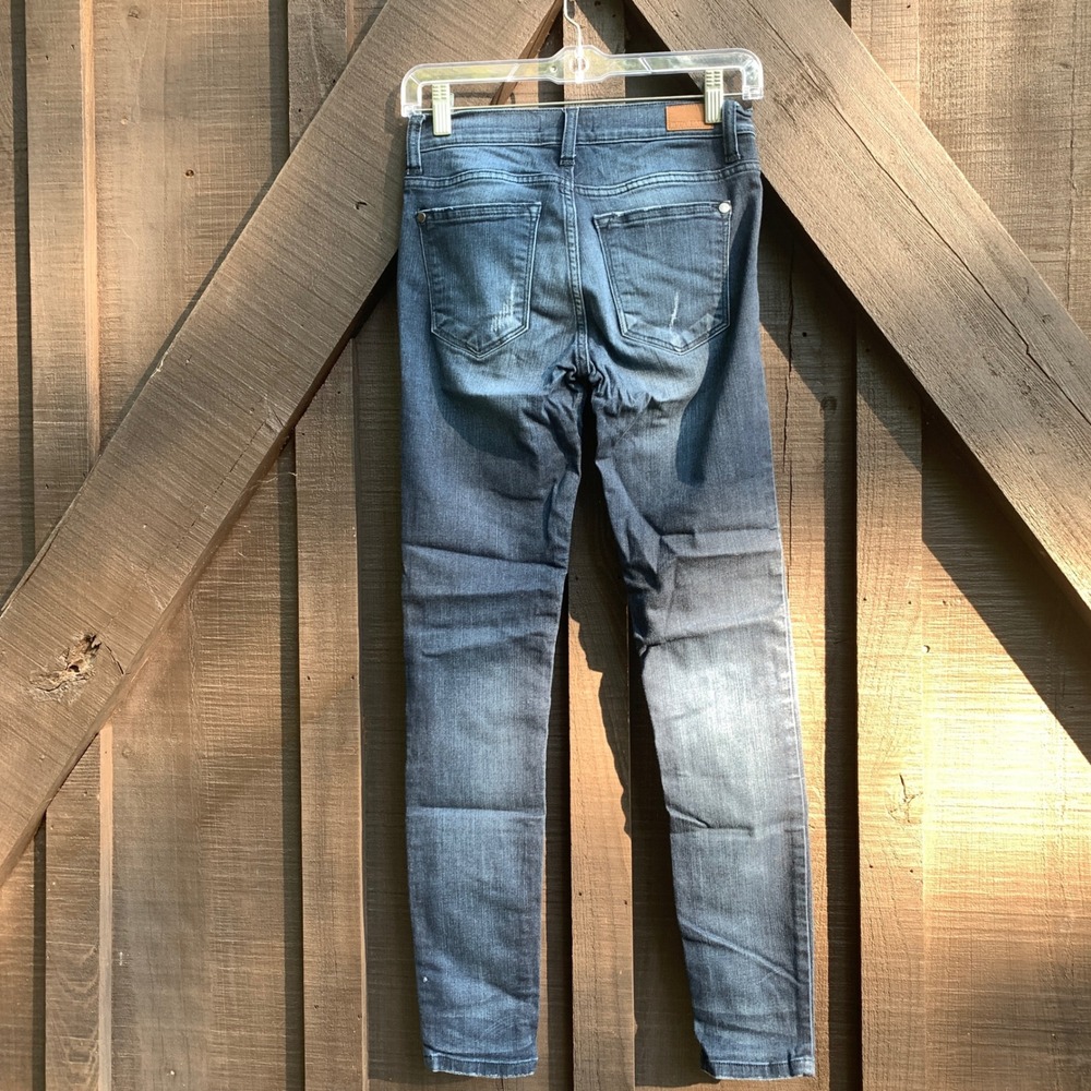 Judy Blue Jeans Women's 3/26 Blue Wash Stretch Skinny Distressed Mid Rise - Picture 7 of 15